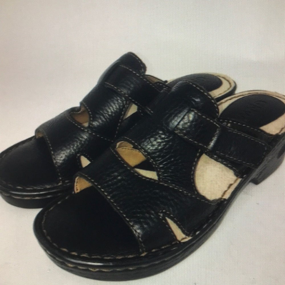 Gnw women’s Miranda black strappy genuine leather